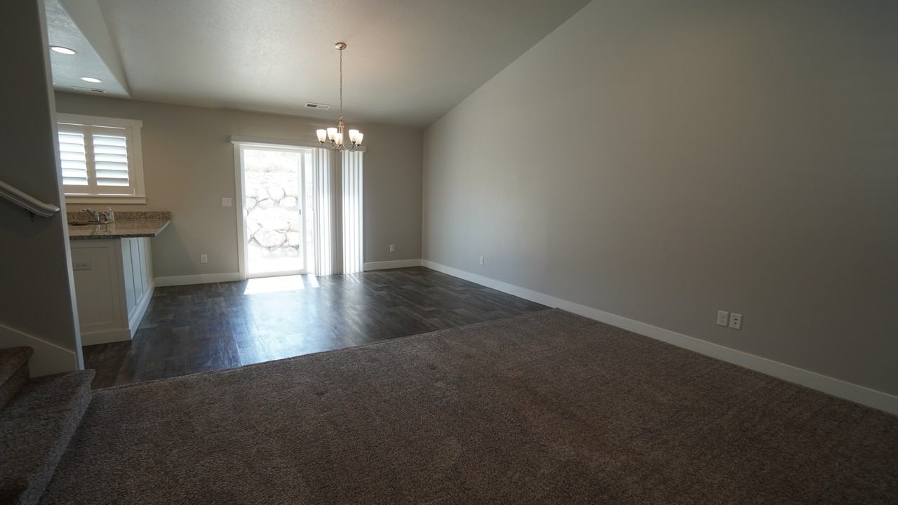 4606 S West Park Dr - Photo 3 of 29