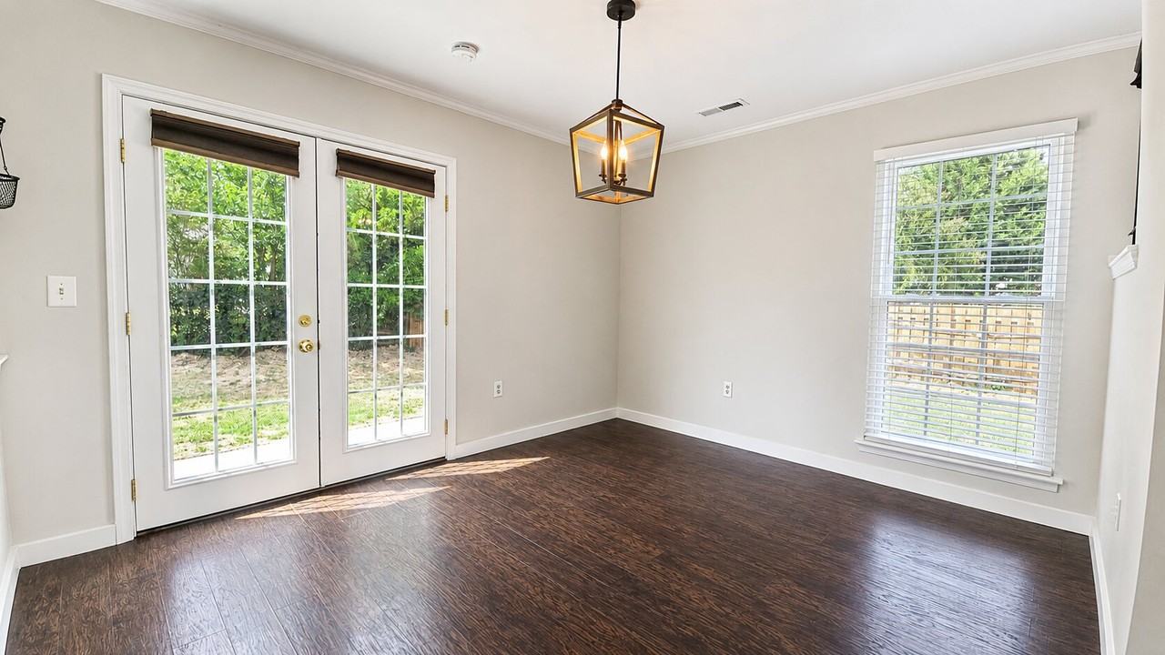 3447 Iris Pl #F - Photo 7 of 31