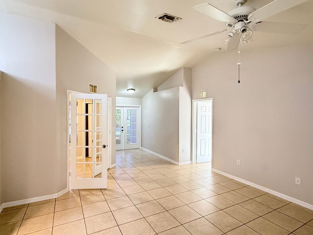 2910 Gene Ave N - Photo 7 of 23