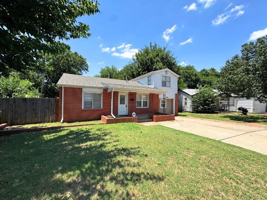 3041 Sw 40th Pl - Photo 2 of 24