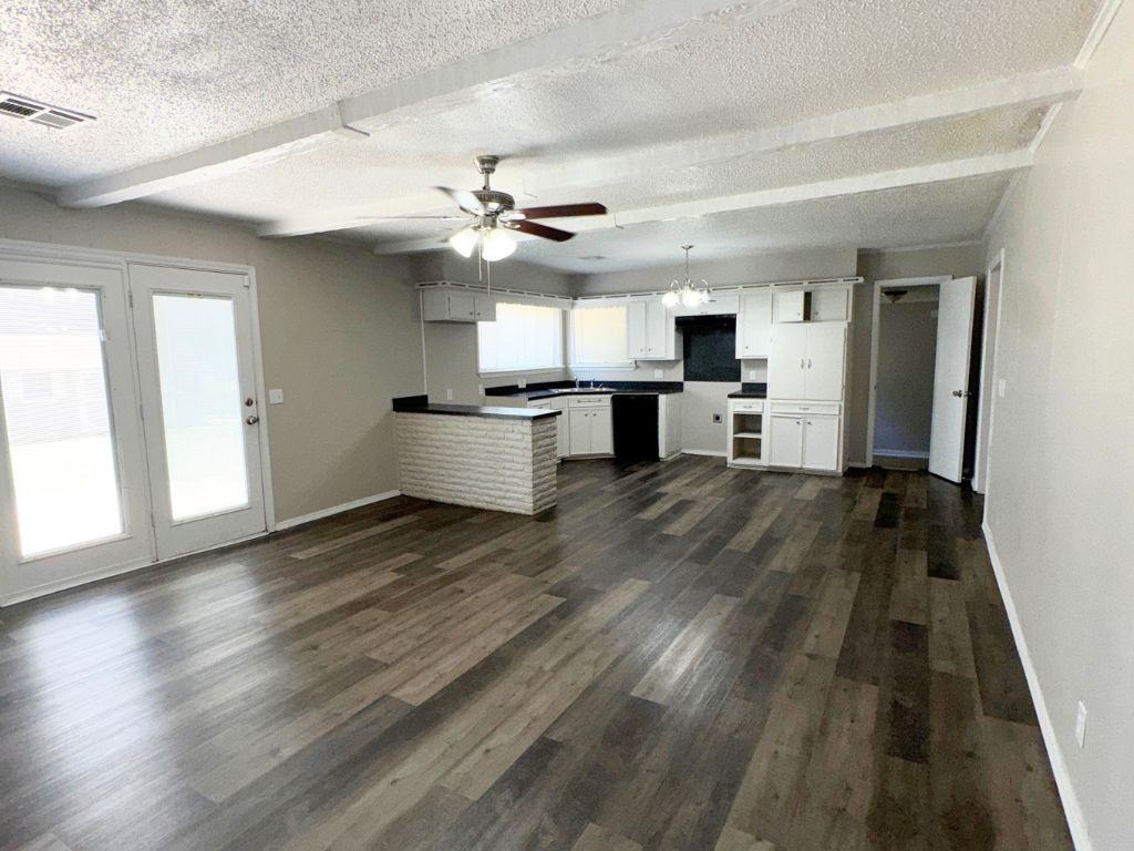 3041 Sw 40th Pl - Photo 7 of 24