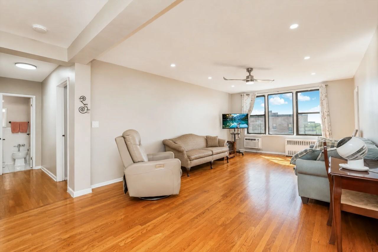 47 Notus Ave - Photo 2 of 17