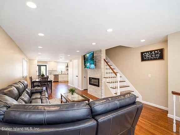 47 Notus Ave - Photo 5 of 17