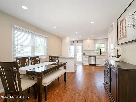 47 Notus Ave - Photo 6 of 17