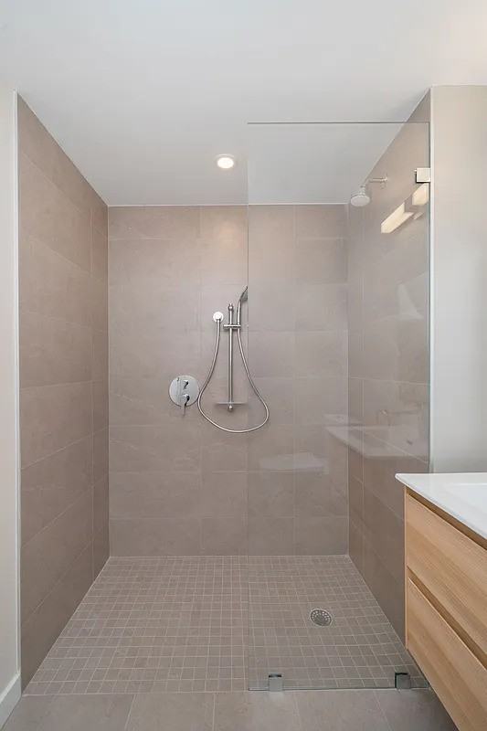3870 Sedgwick Ave - Photo 2 of 15