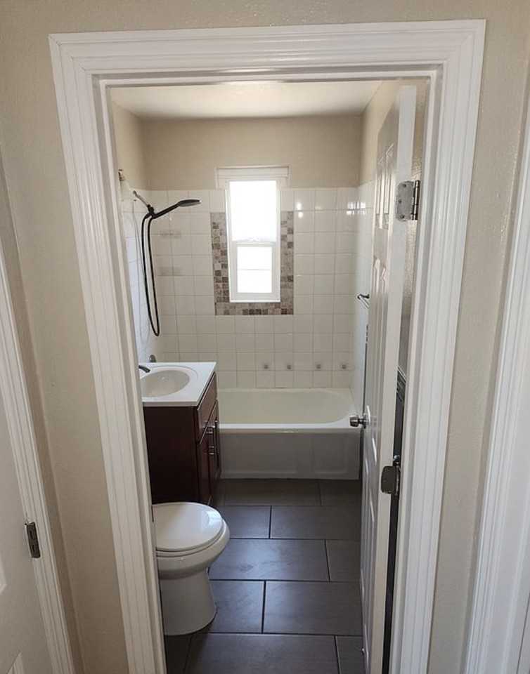 673-695 Military E - Photo 3 of 7