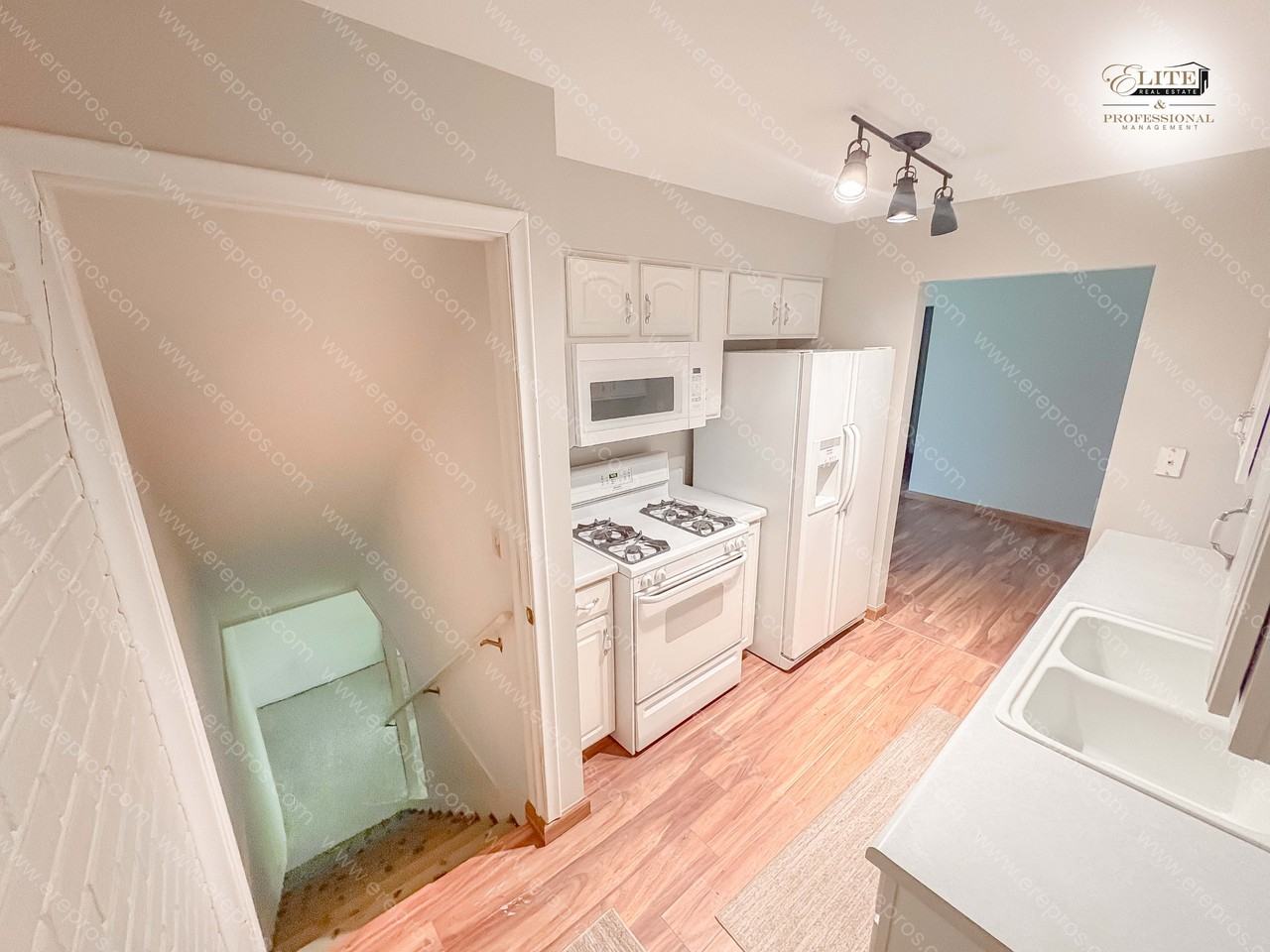 3337 Field Rd - Photo 6 of 18