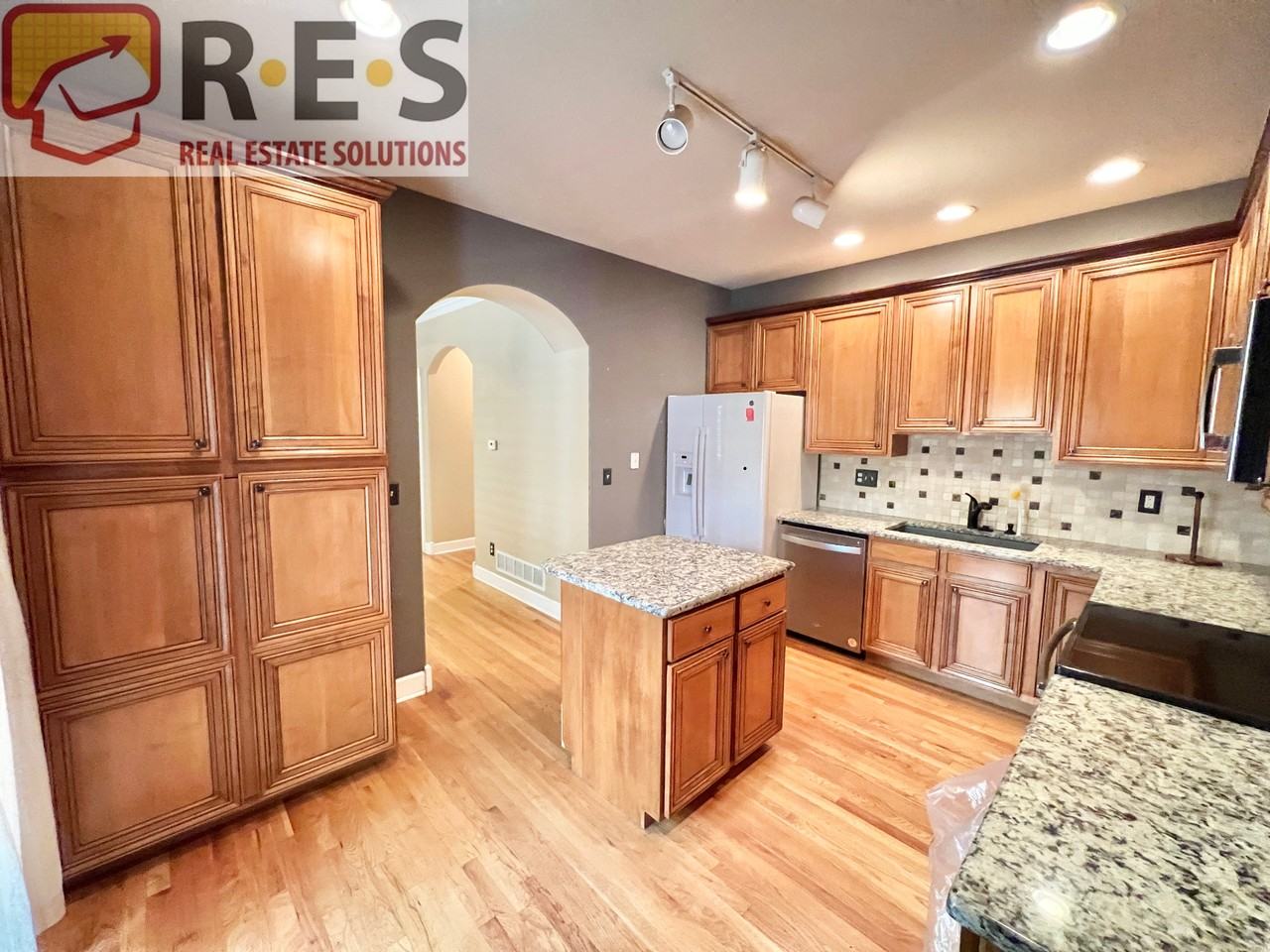 2695 S University Blvd - Photo 4 of 16