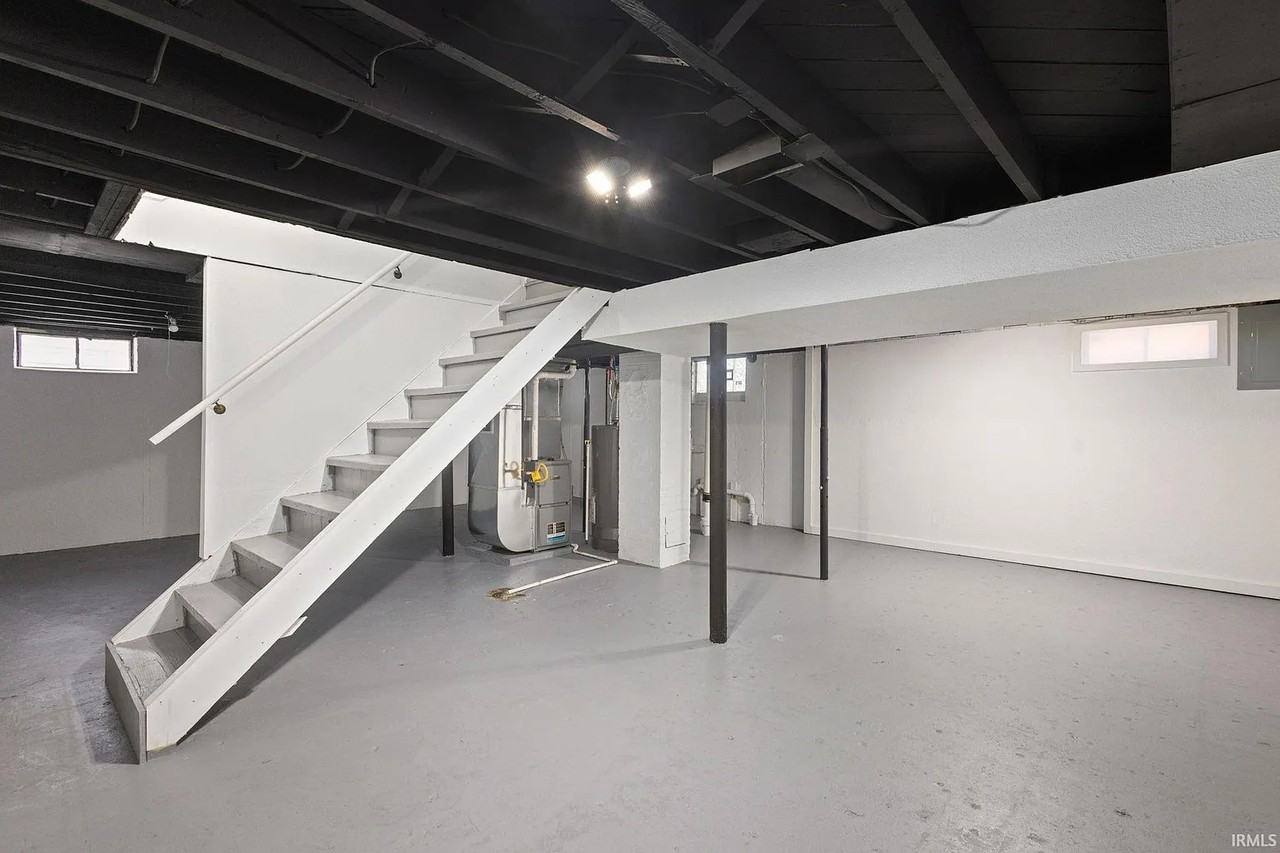 1031 Good Pl - Photo 3 of 22