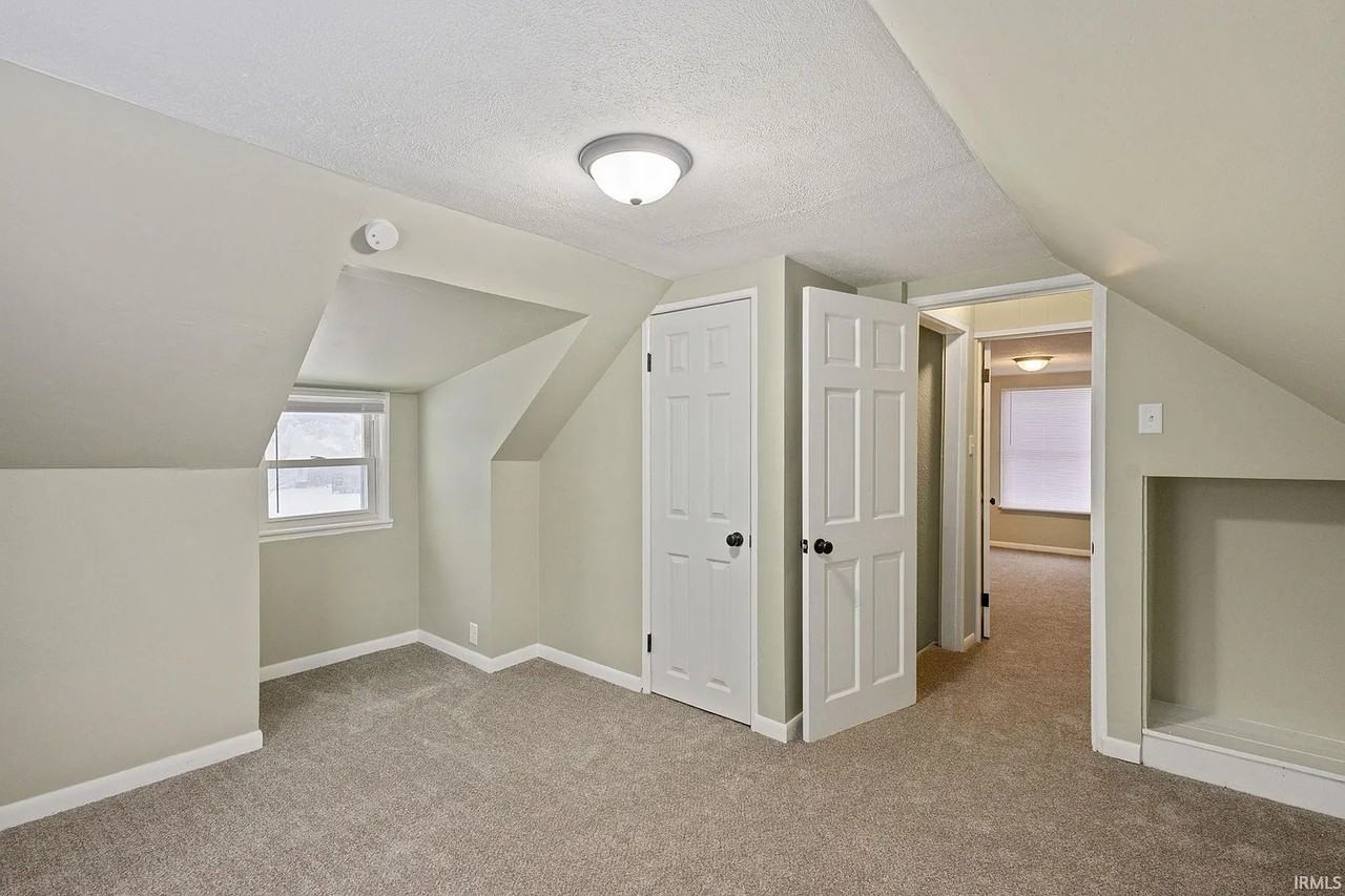 1031 Good Pl - Photo 6 of 22