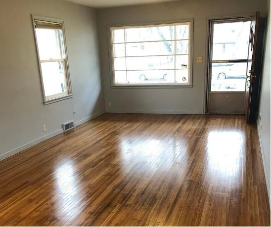1625 11th St N - Photo 2 of 17