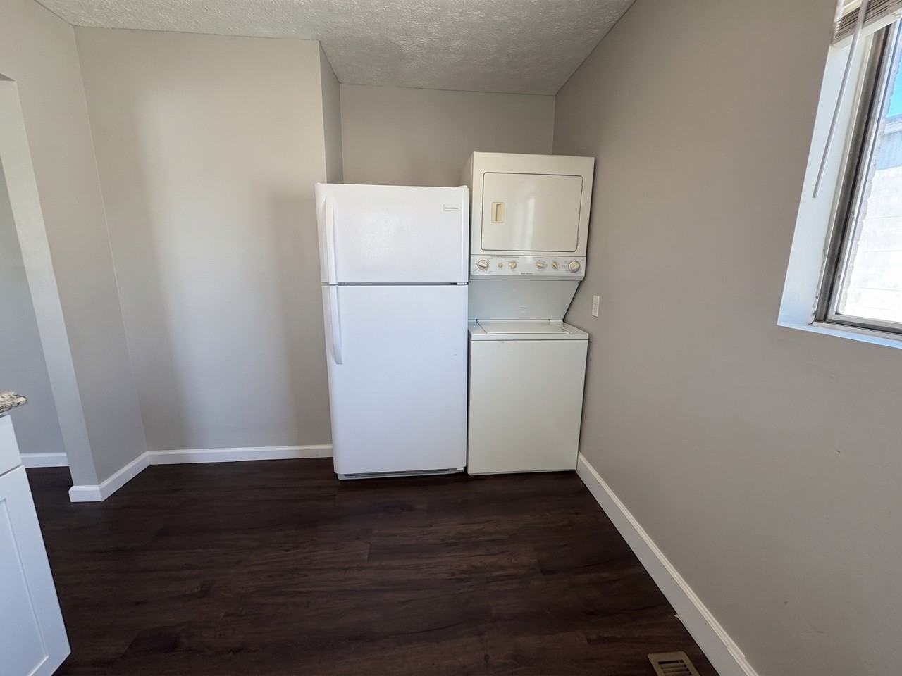 2634 Guyan Ave Rear - Photo 6 of 11