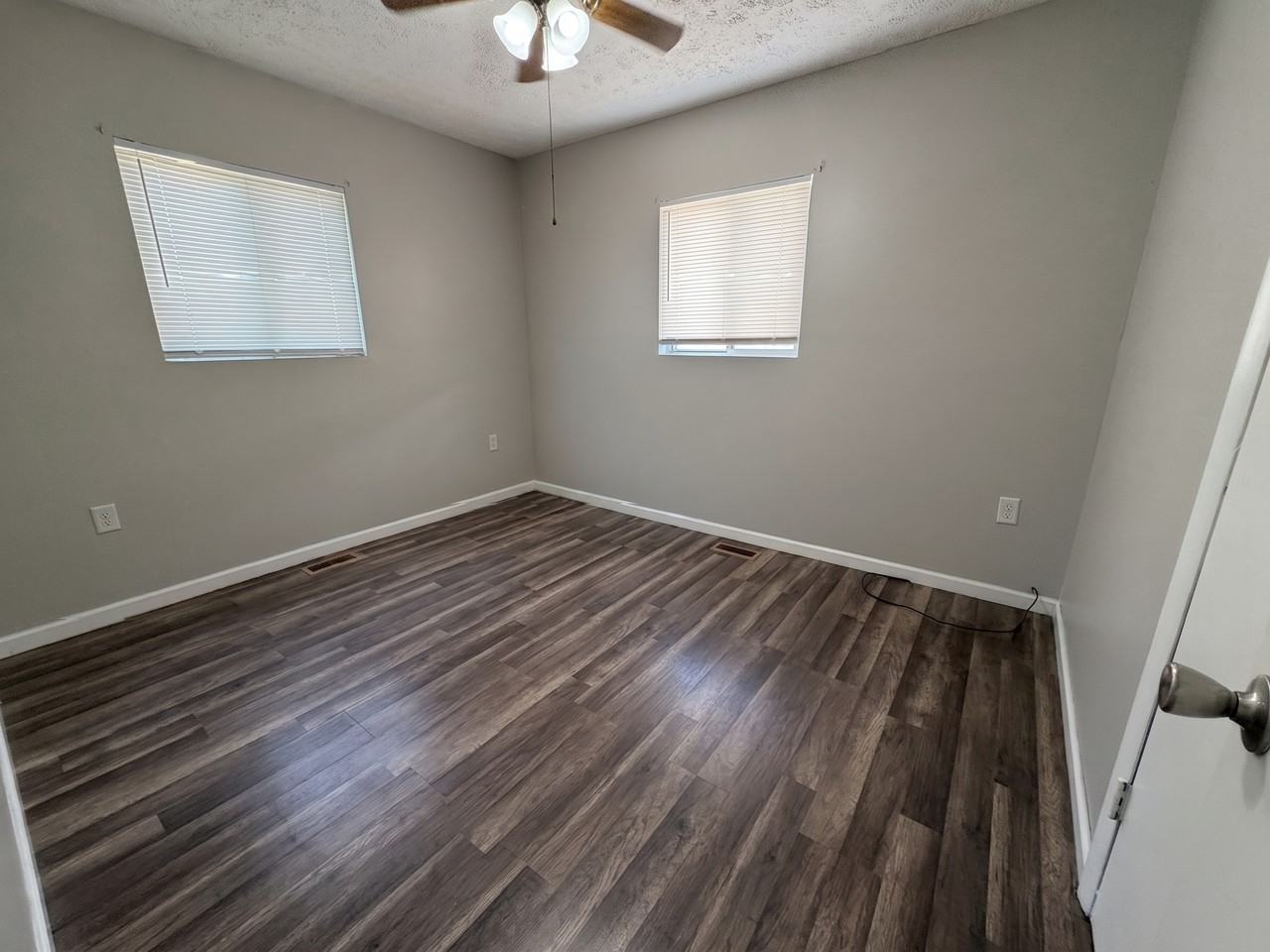 2634 Guyan Ave Rear - Photo 7 of 11