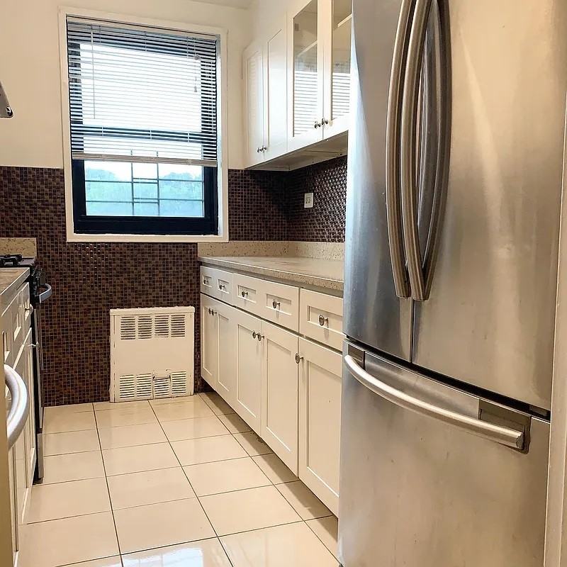 1122 Litton Ave #304 - Photo 2 of 4