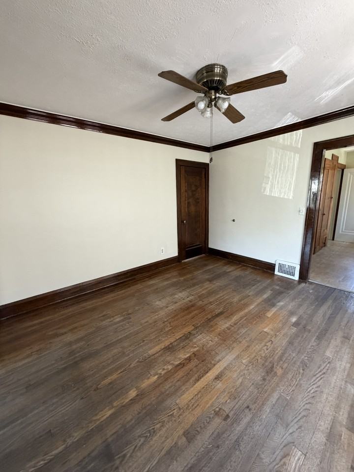 9011 Park Heights Ave - Photo 4 of 13