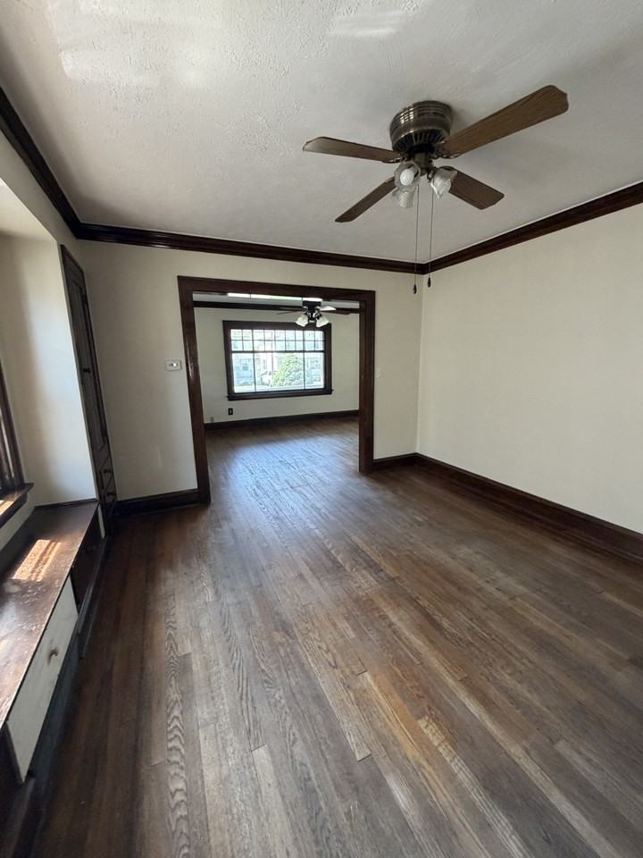 9011 Park Heights Ave - Photo 5 of 13