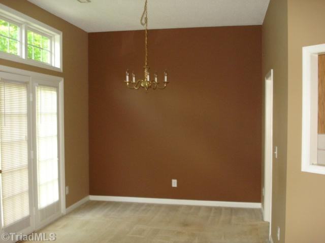 8 Drakestone Ct - Photo 3 of 6