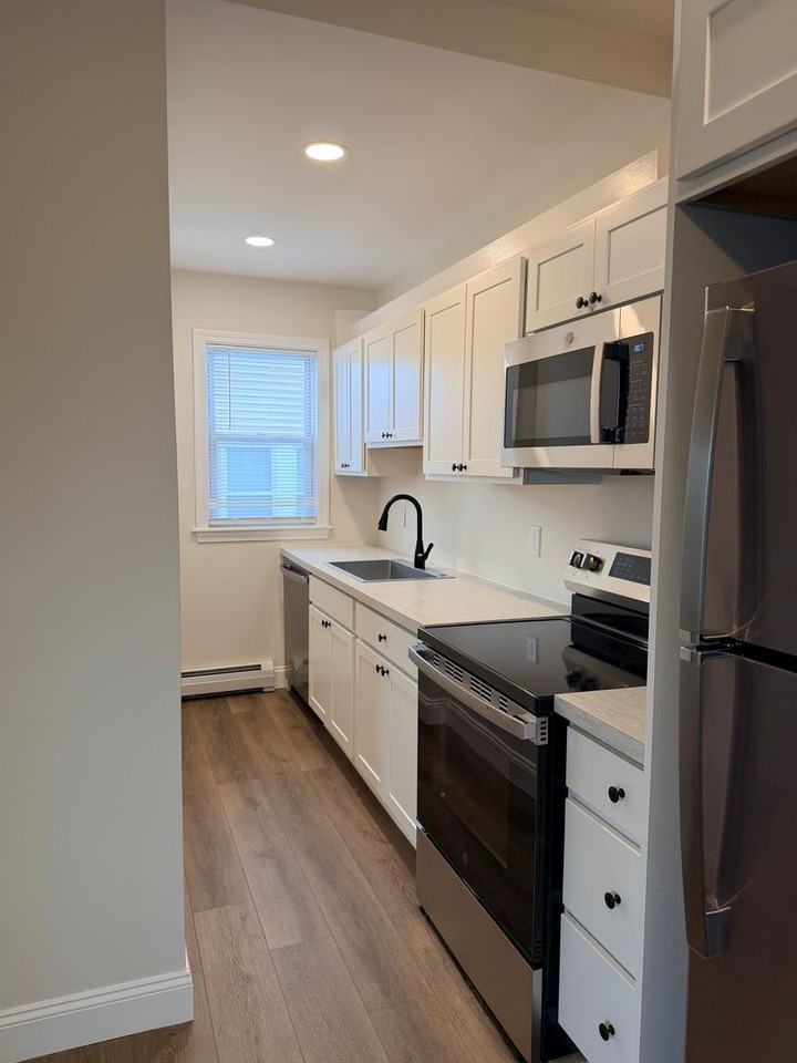 18 Mount Pleasant St - Photo 3 of 9