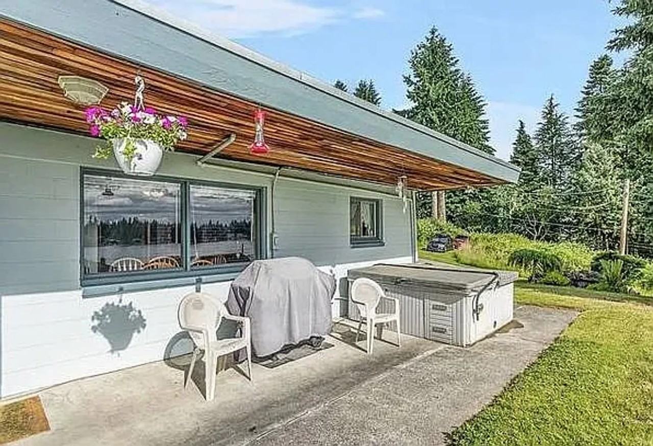 16210 Larch Way - Photo 3 of 15