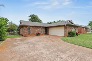 featured image of 3917 Clendon Way