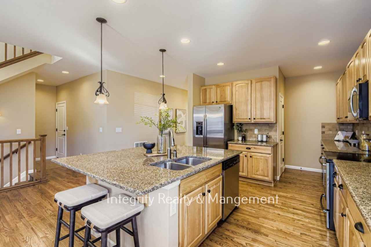 3839 Donnington Cir - Photo 7 of 23