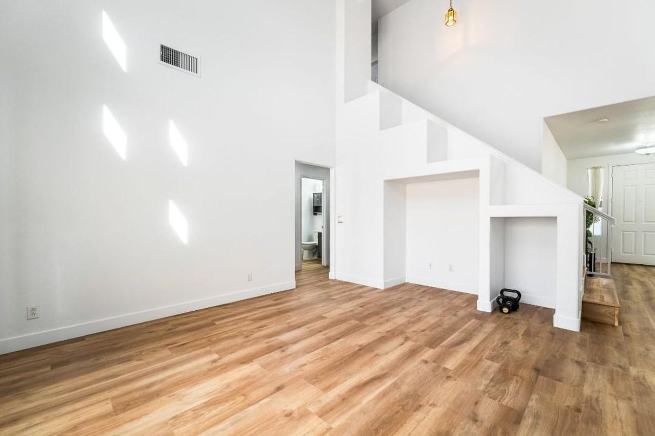 1011 Park Bridge Ave - Photo 7 of 35