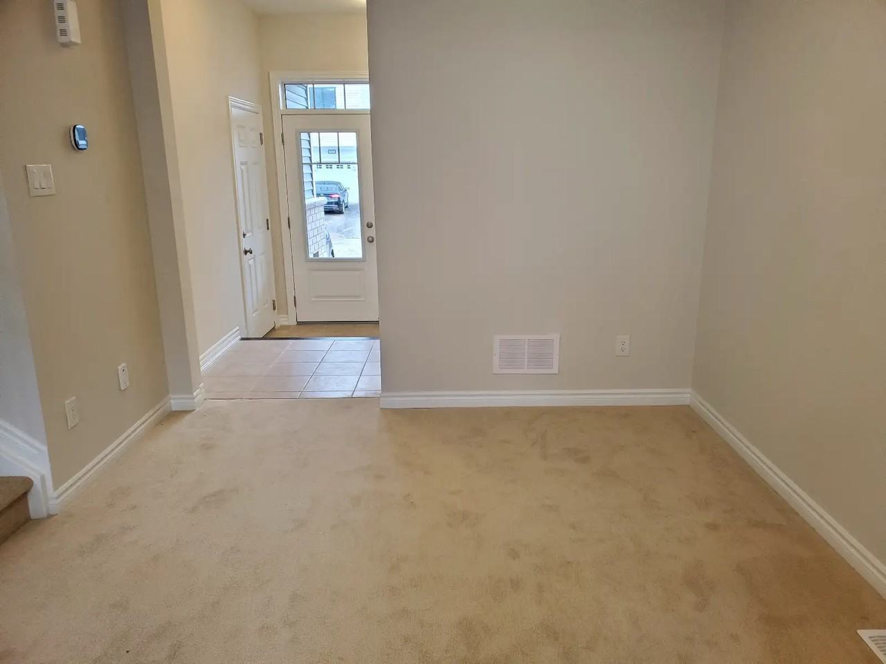 541 Catleaf Row - Photo 2 of 8