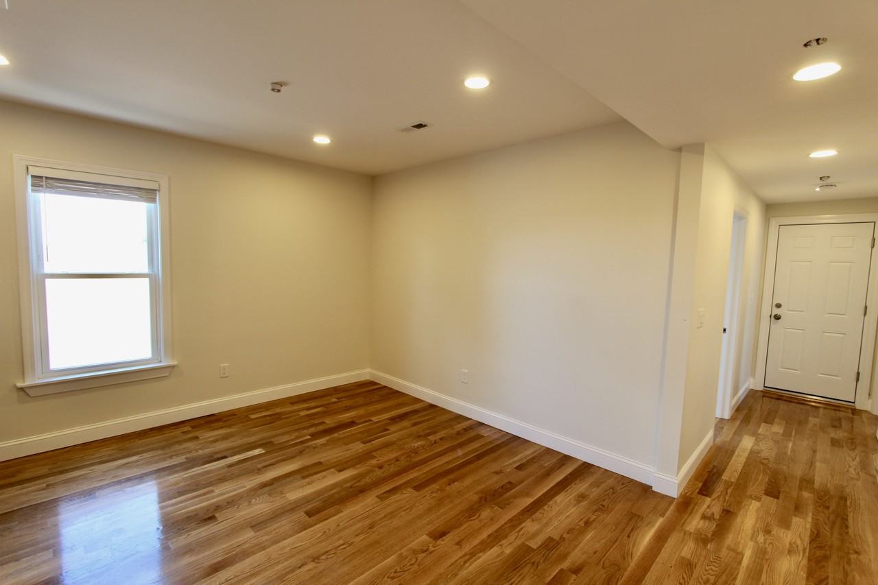 Greenwood Pl #6 - Photo 2 of 10