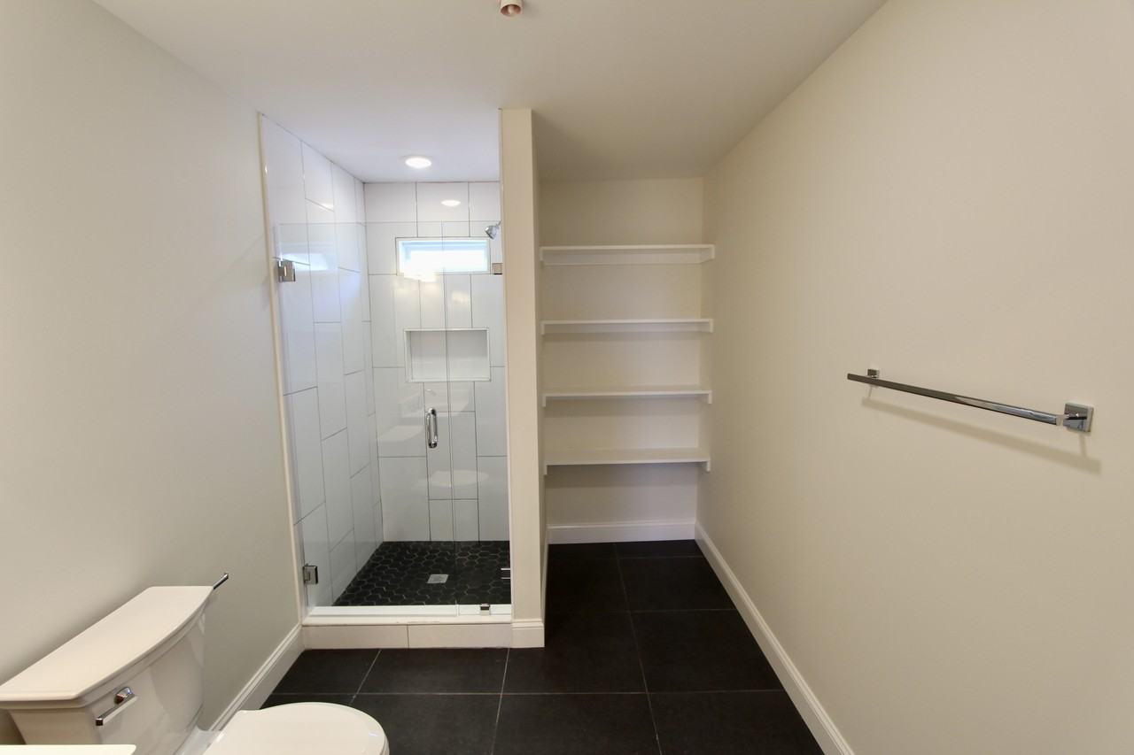 Greenwood Pl #6 - Photo 5 of 10