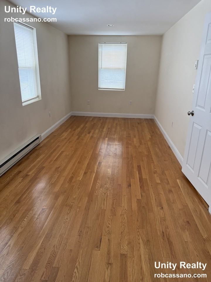 Middlesex Ave #4 - Photo 3 of 9