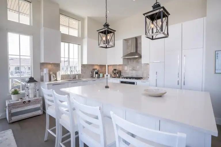 5535 Admiral Way #308 - Photo 5 of 20