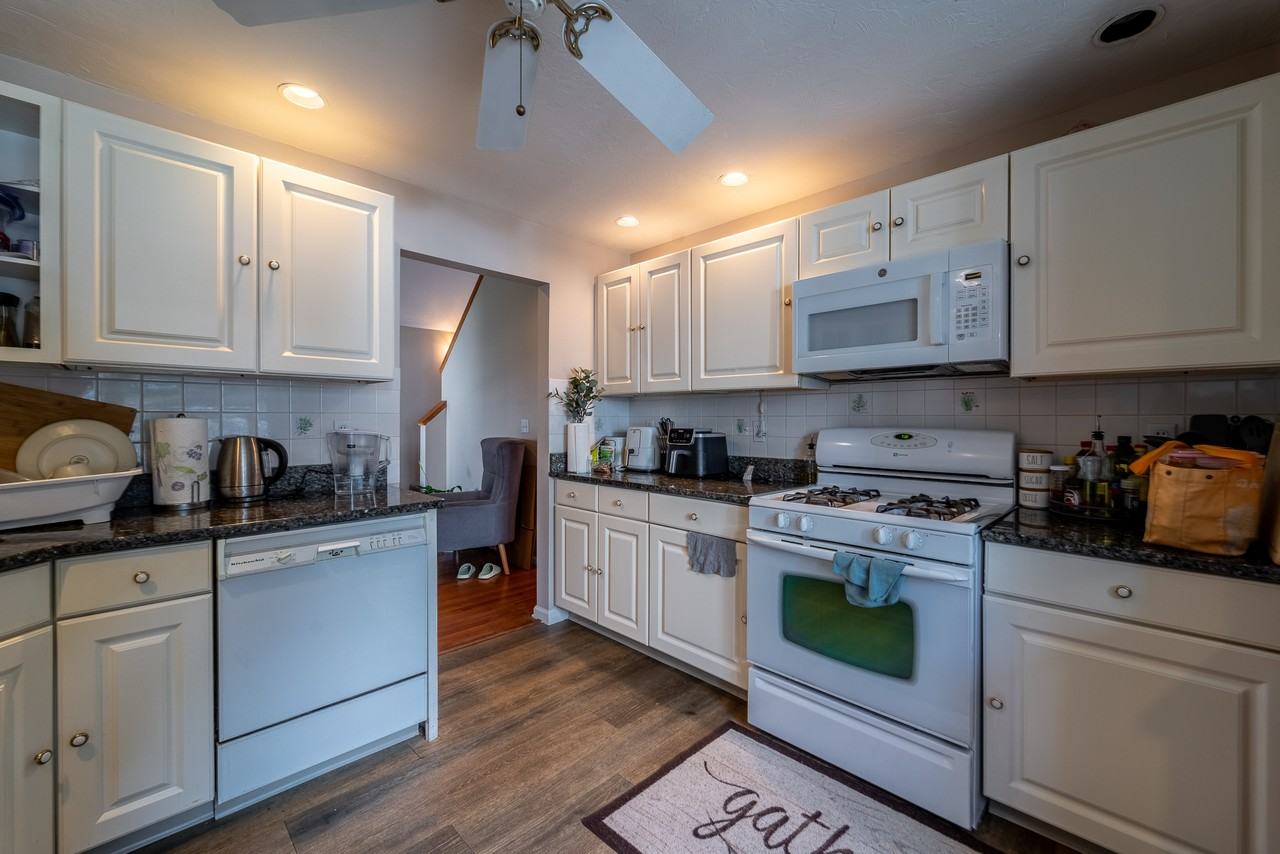 Agate Ave - Photo 2 of 20