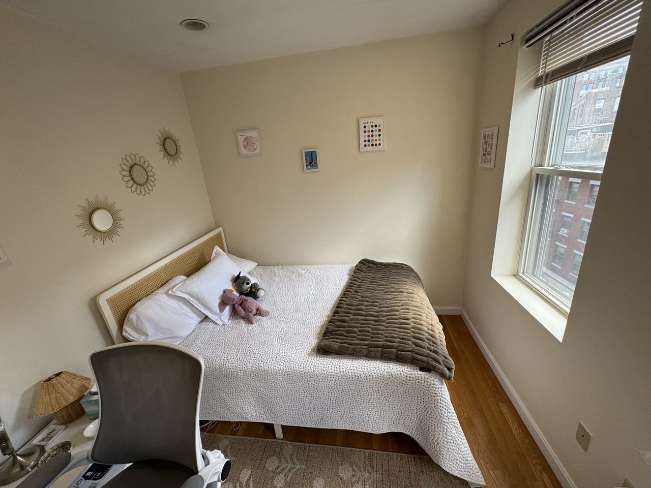 Endicott St #4 - Photo 7 of 17