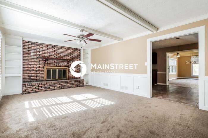 1831 Nicole Ln - Photo 2 of 18