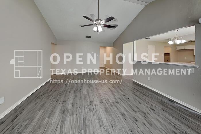 7228 Echo Hill Dr - Photo 4 of 20