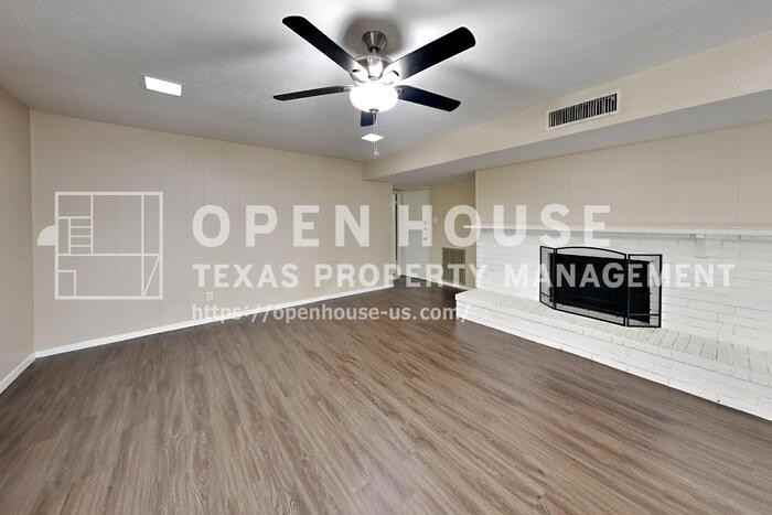 1641 Cumberland Trl - Photo 4 of 20