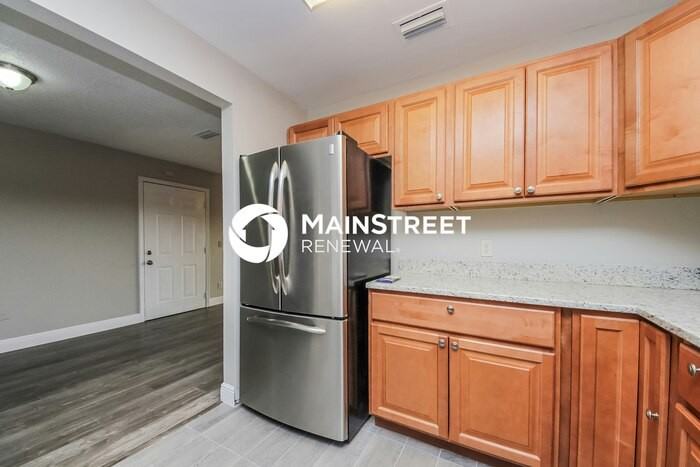 660 Mckinley Ct - Photo 6 of 16