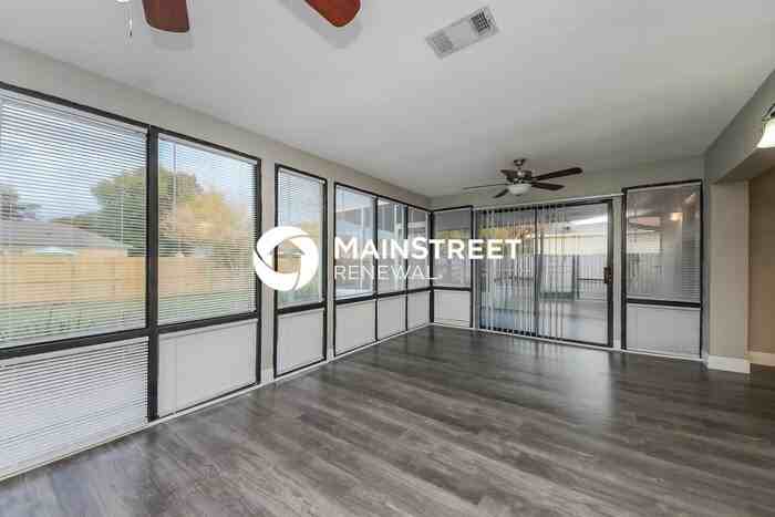 660 Mckinley Ct - Photo 7 of 16