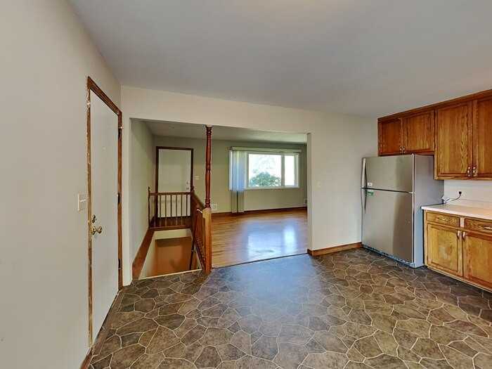 1218 Skillman Ave E - Photo 7 of 35