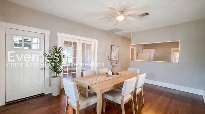 1007 Archer St - Photo 5 of 23