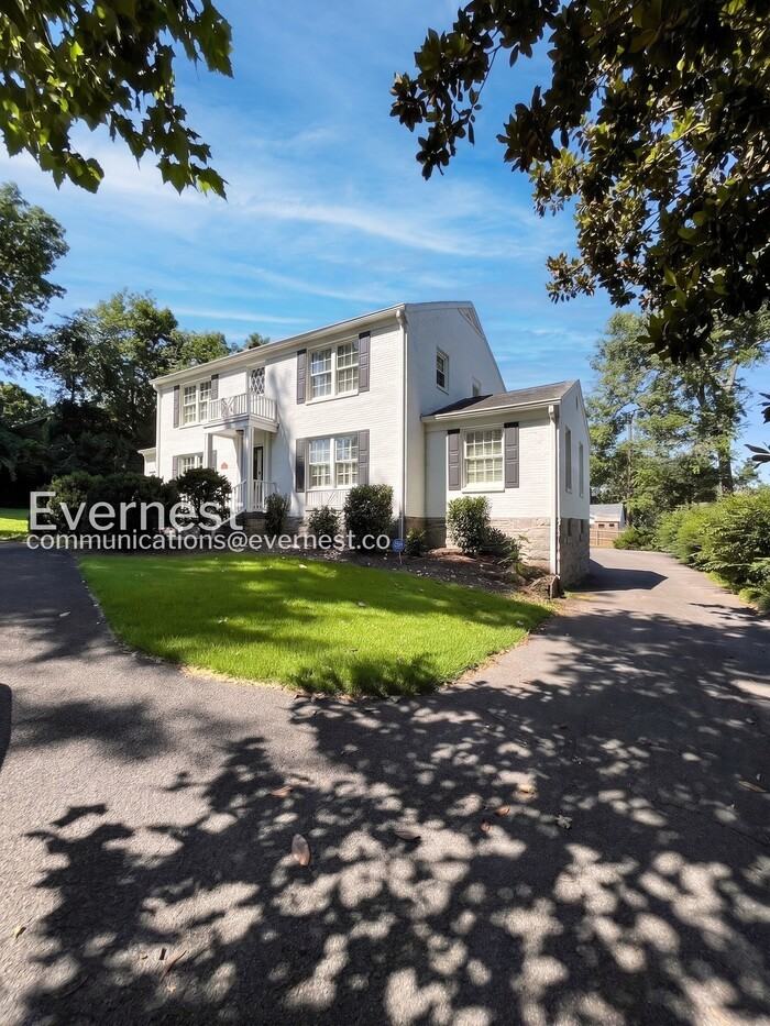 109 Mayfair Rd - Photo 3 of 42