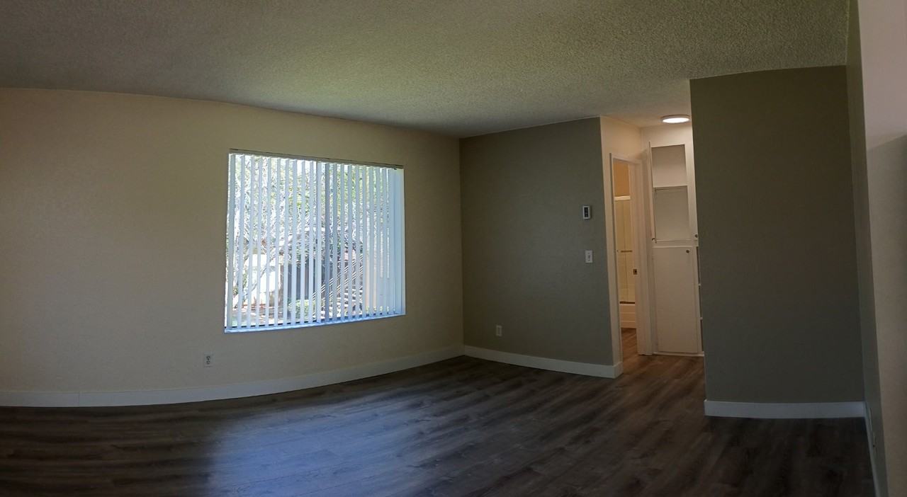 315 E. 30th St. - Photo 6 of 18