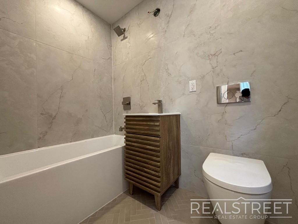 310 Park Ave #1 - Photo 7 of 11