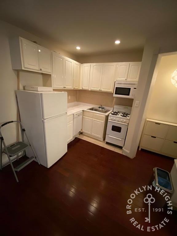Pacific St #1F - Photo 2 of 11