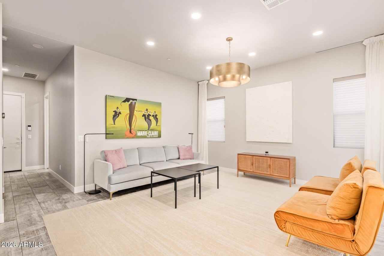 2645 E Osborn Rd #1 - Photo 4 of 35