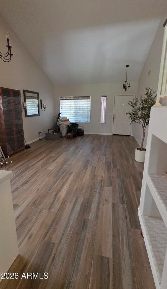 3020 E Friess Dr - Photo 4 of 46