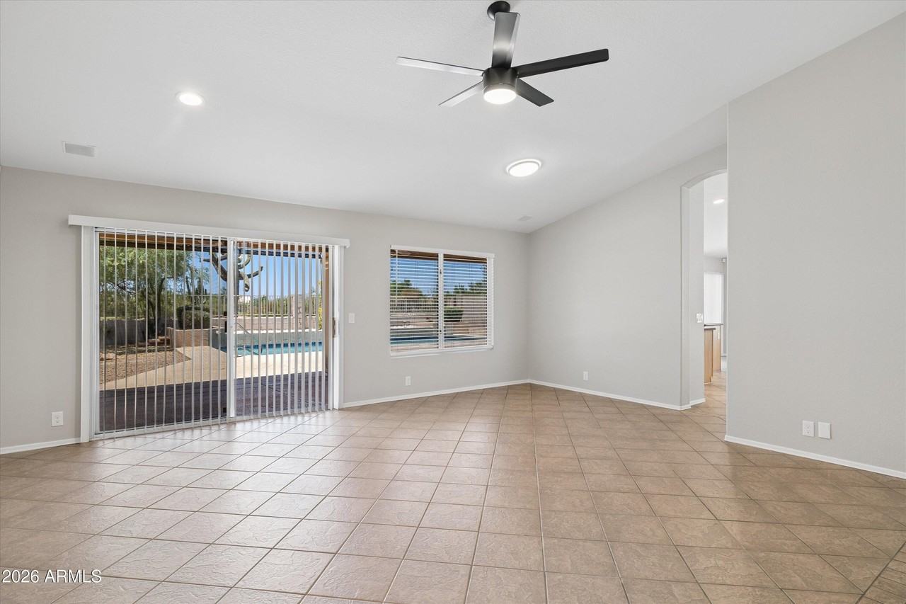 30638 N 45th Pl - Photo 6 of 37