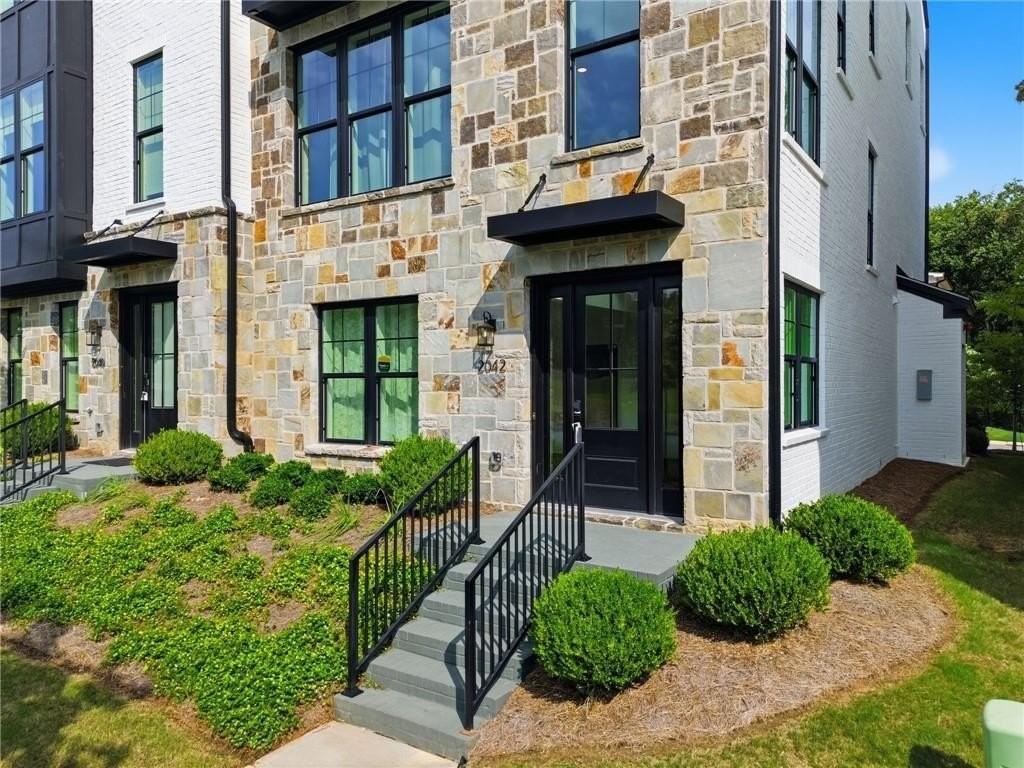 2042 Juliette Ave - Photo 4 of 50