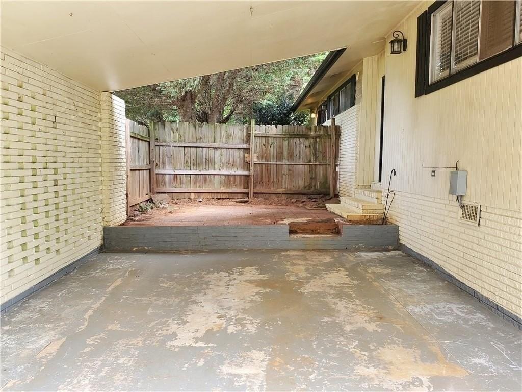 931 Auburn Rd - Photo 3 of 29