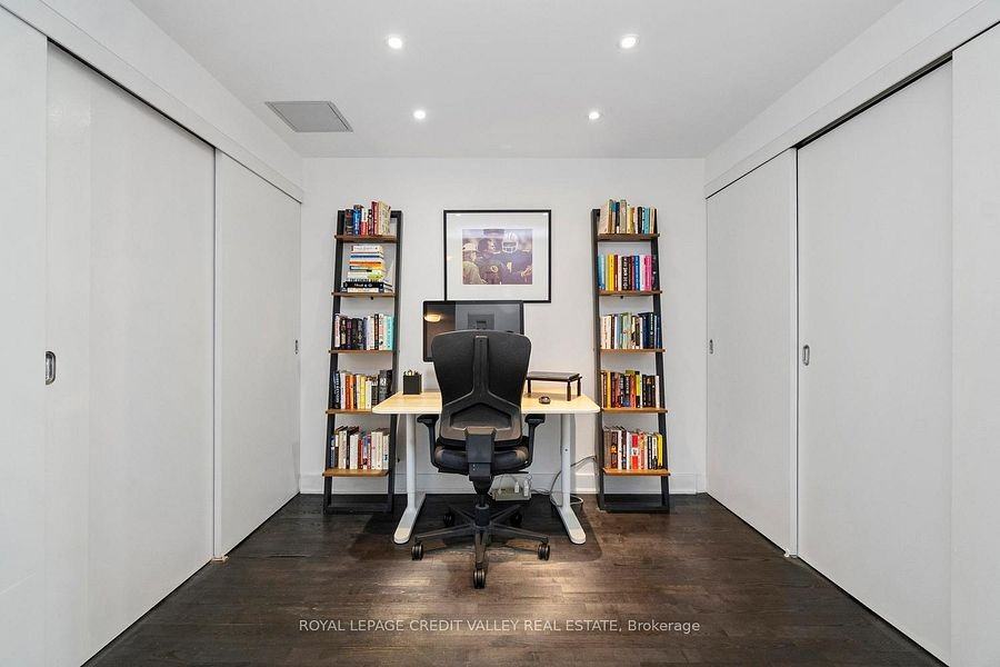 319 Carlaw Avenue - Photo 16